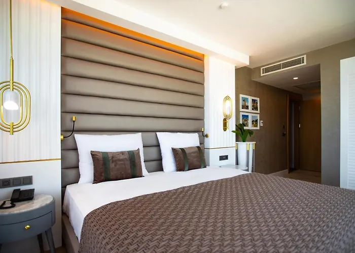 Alexia & (adults Only) 5*