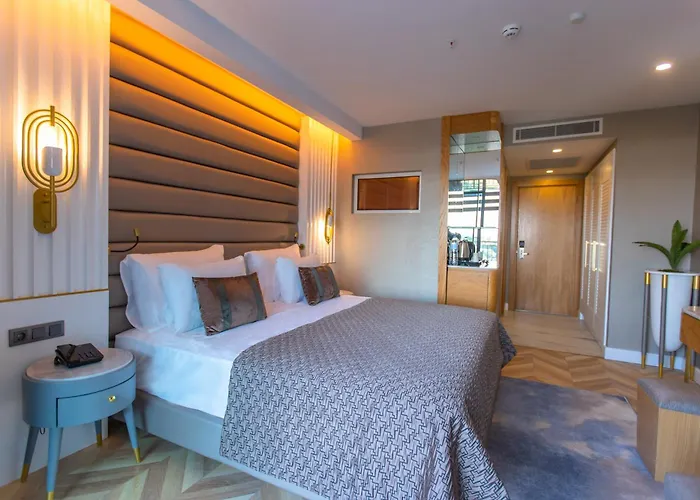 Alexia & (adults Only) Готель Сіде